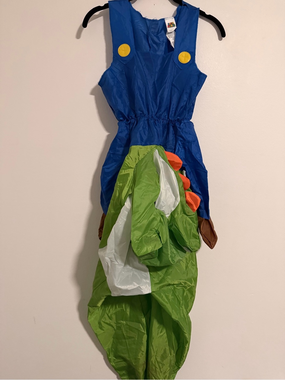 Mario On top of Yoshi Inflatable - kids